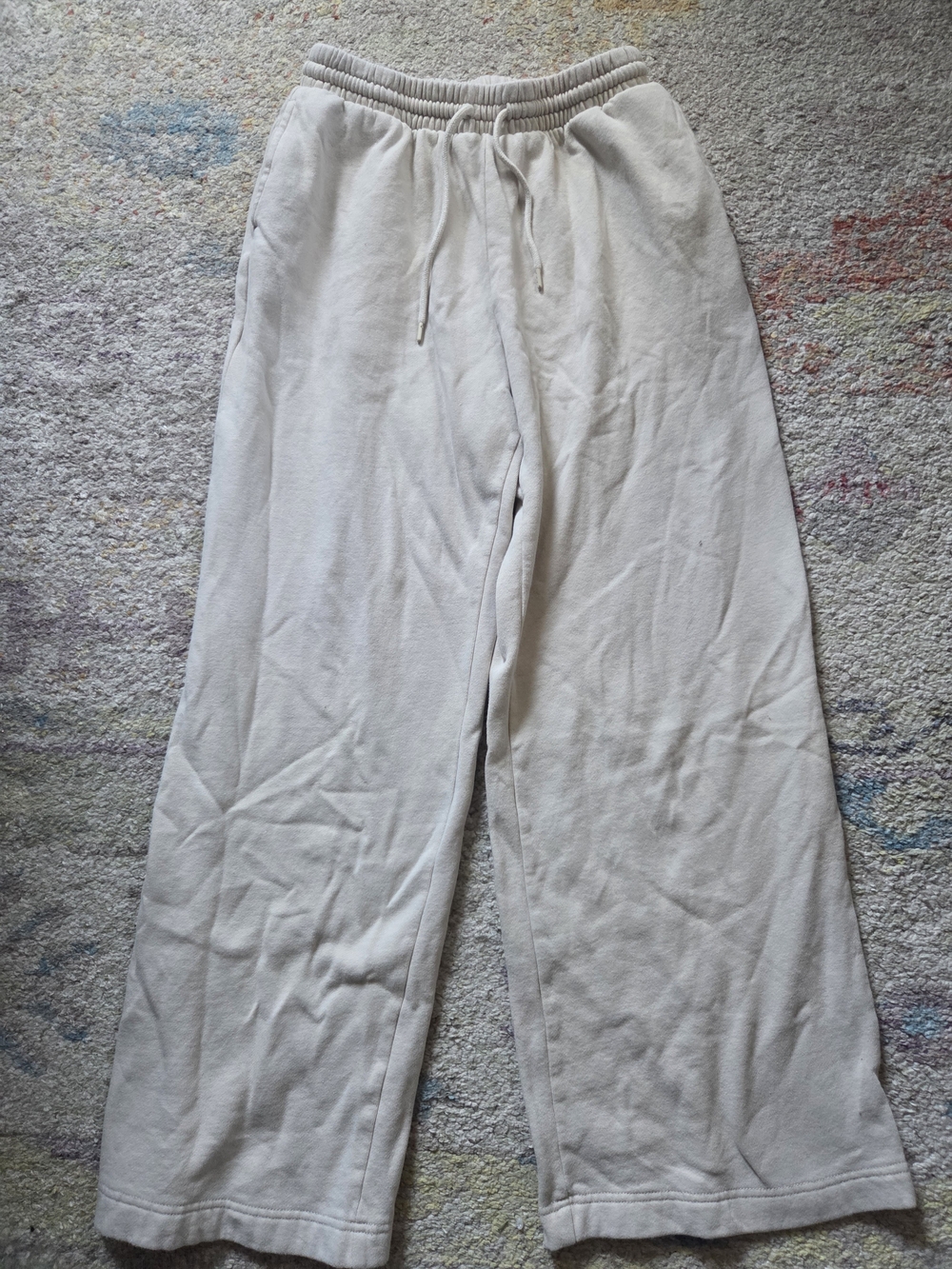 Old Navy Women’s Light Cream Drawstring Sweatpants